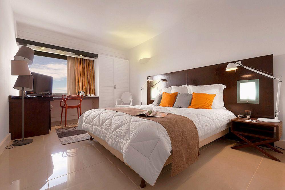 Hotel Le Saint Denis Bagian luar foto