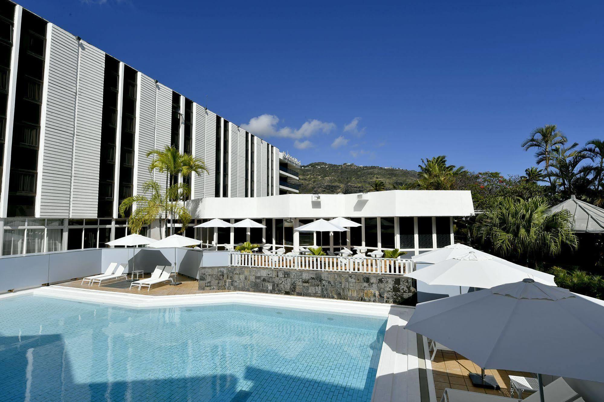 Hotel Le Saint Denis Bagian luar foto