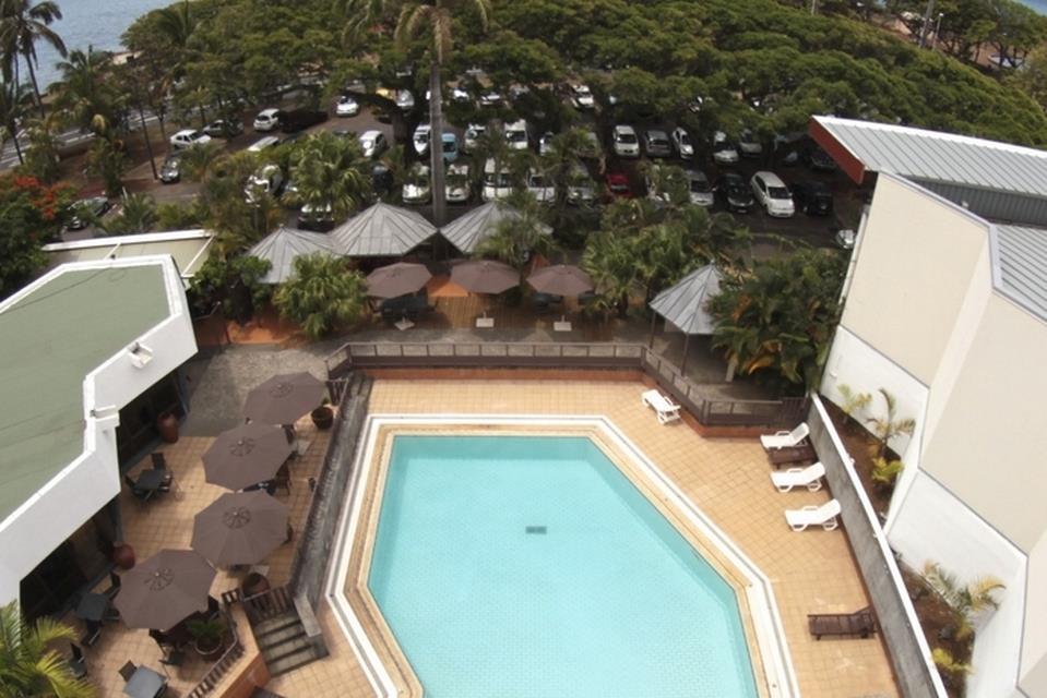Hotel Le Saint Denis Bagian luar foto